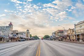 Unlock Your Dream Home in Fredericksburg, TX with Tailored Mortgage Solutions